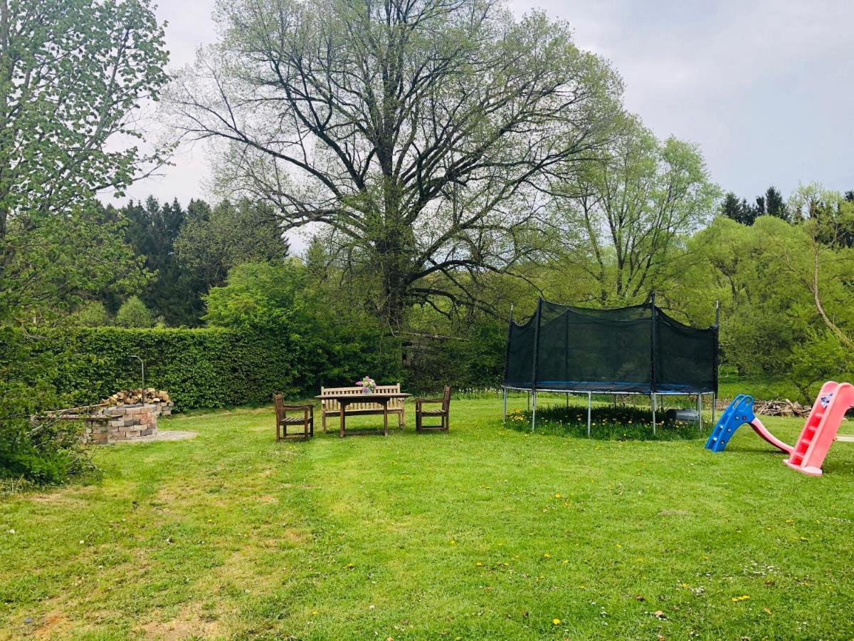 Ferienhaus Eifel Charlotte クローネンブルク エクステリア 写真
