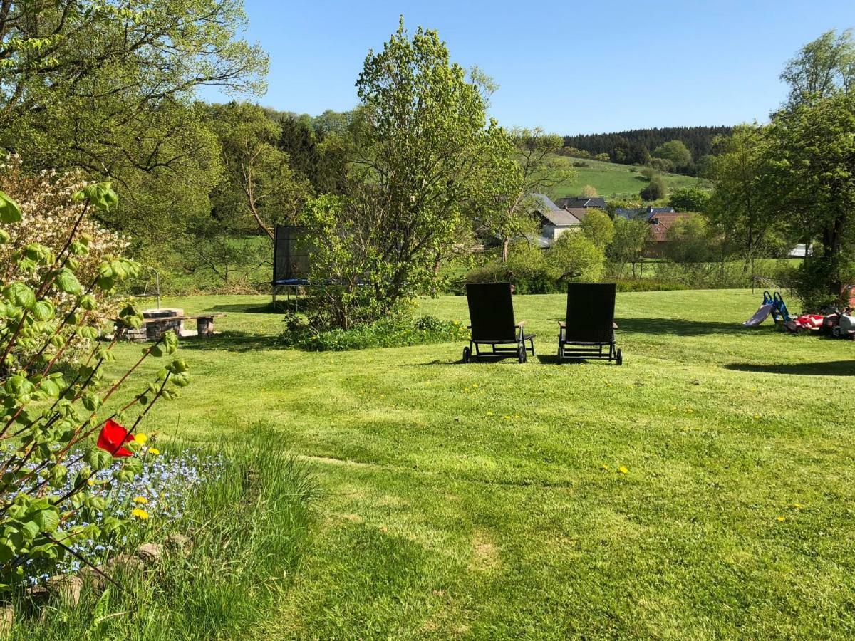 Ferienhaus Eifel Charlotte クローネンブルク エクステリア 写真