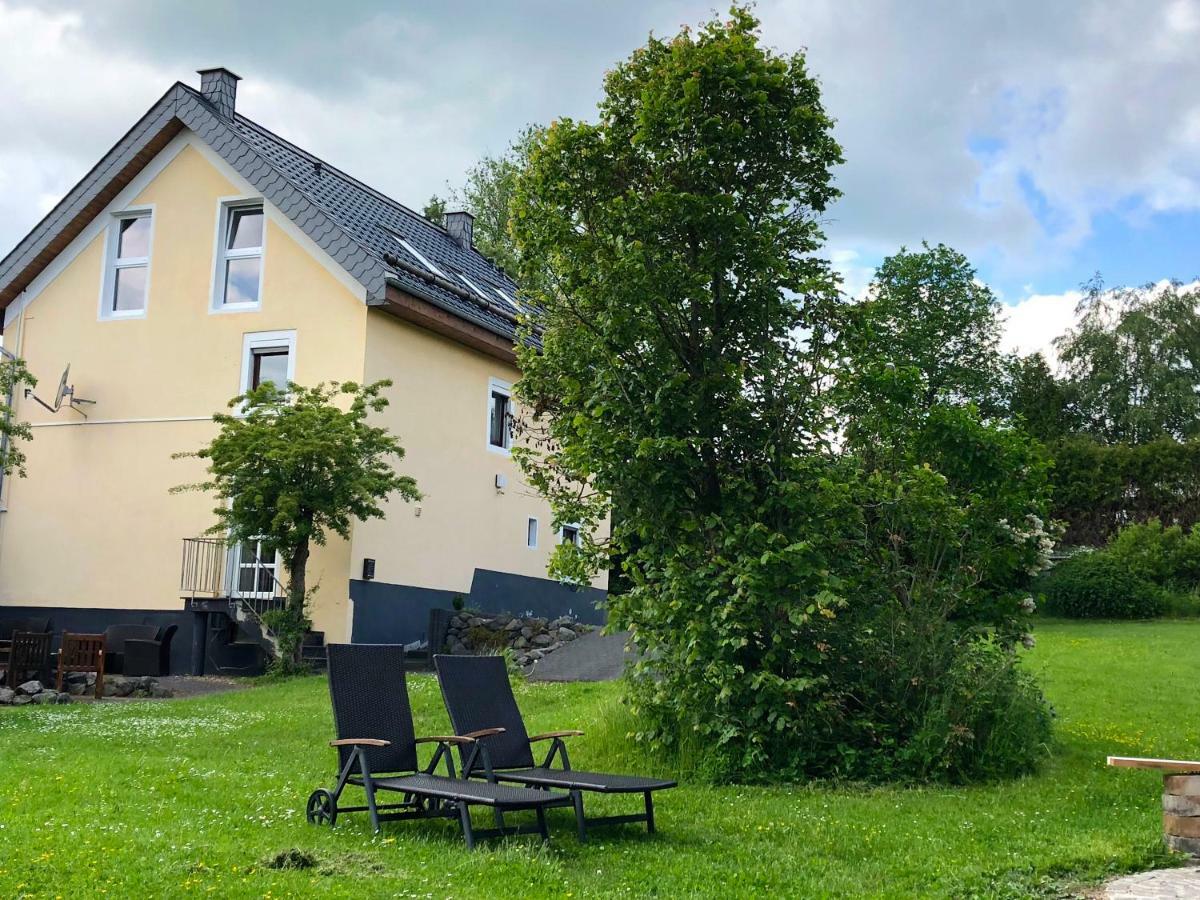 Ferienhaus Eifel Charlotte クローネンブルク エクステリア 写真